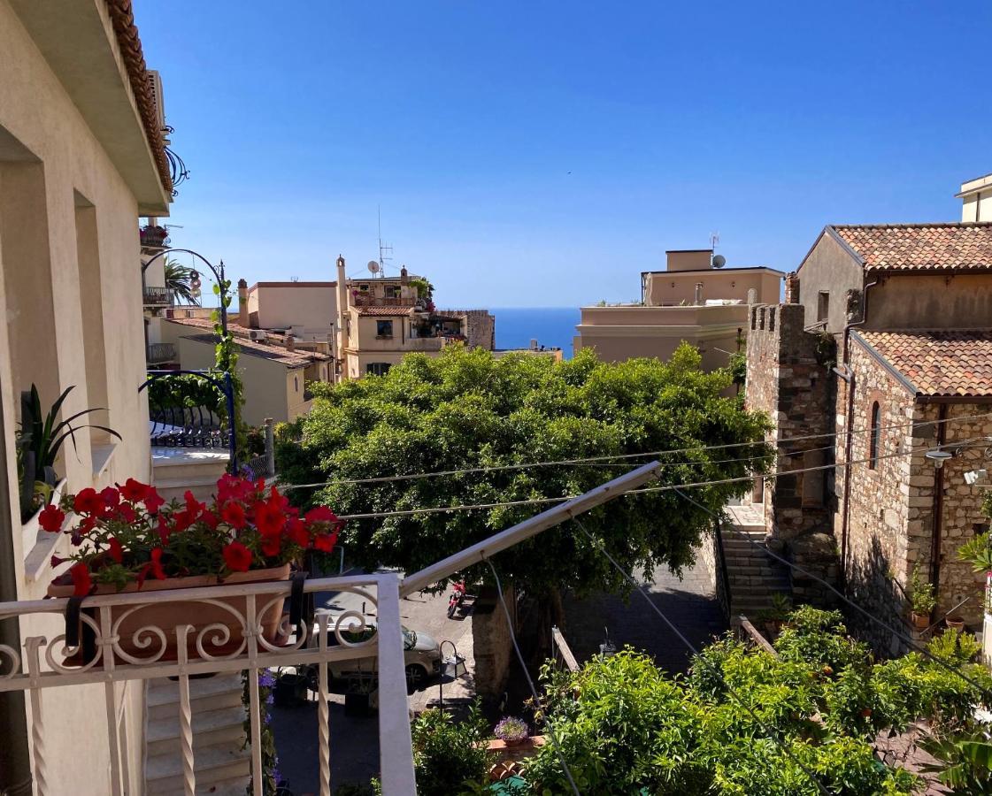 Готель Casa Ferrara Таорміна Екстер'єр фото